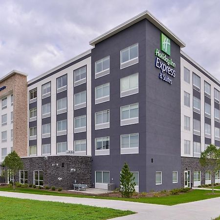Holiday Inn Express & Suites Mall Of America - Msp Airport Bloomington Exterior photo
